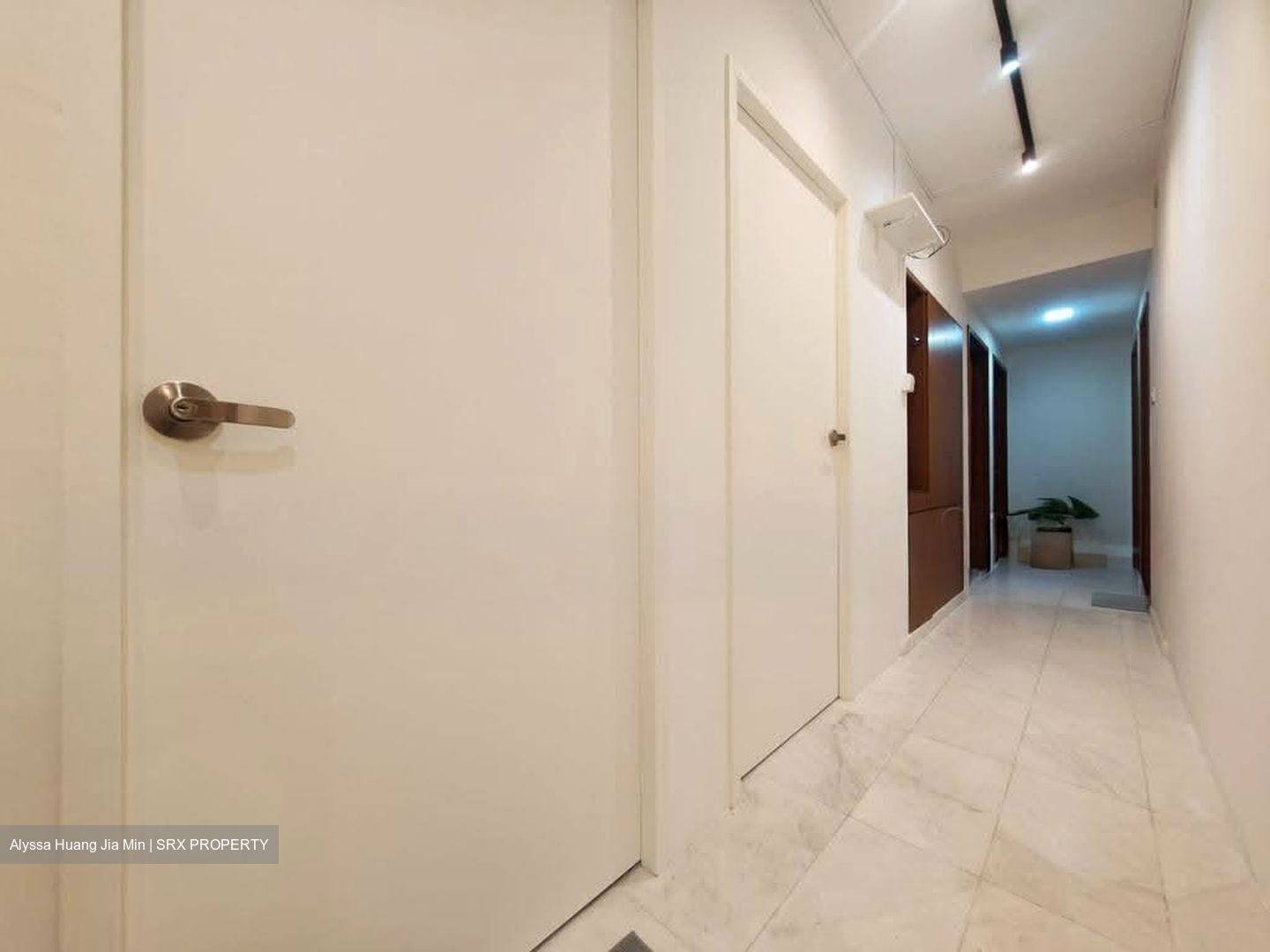 The Lakeshore (D22), Condominium #624100971